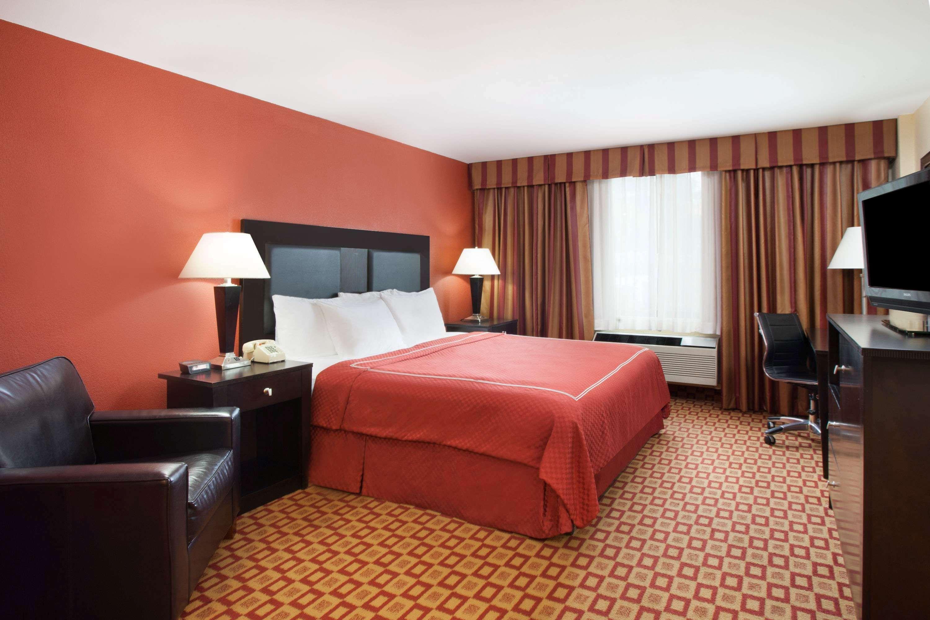 Super 8 By Wyndham Chicago Northlake O'Hare South Екстериор снимка