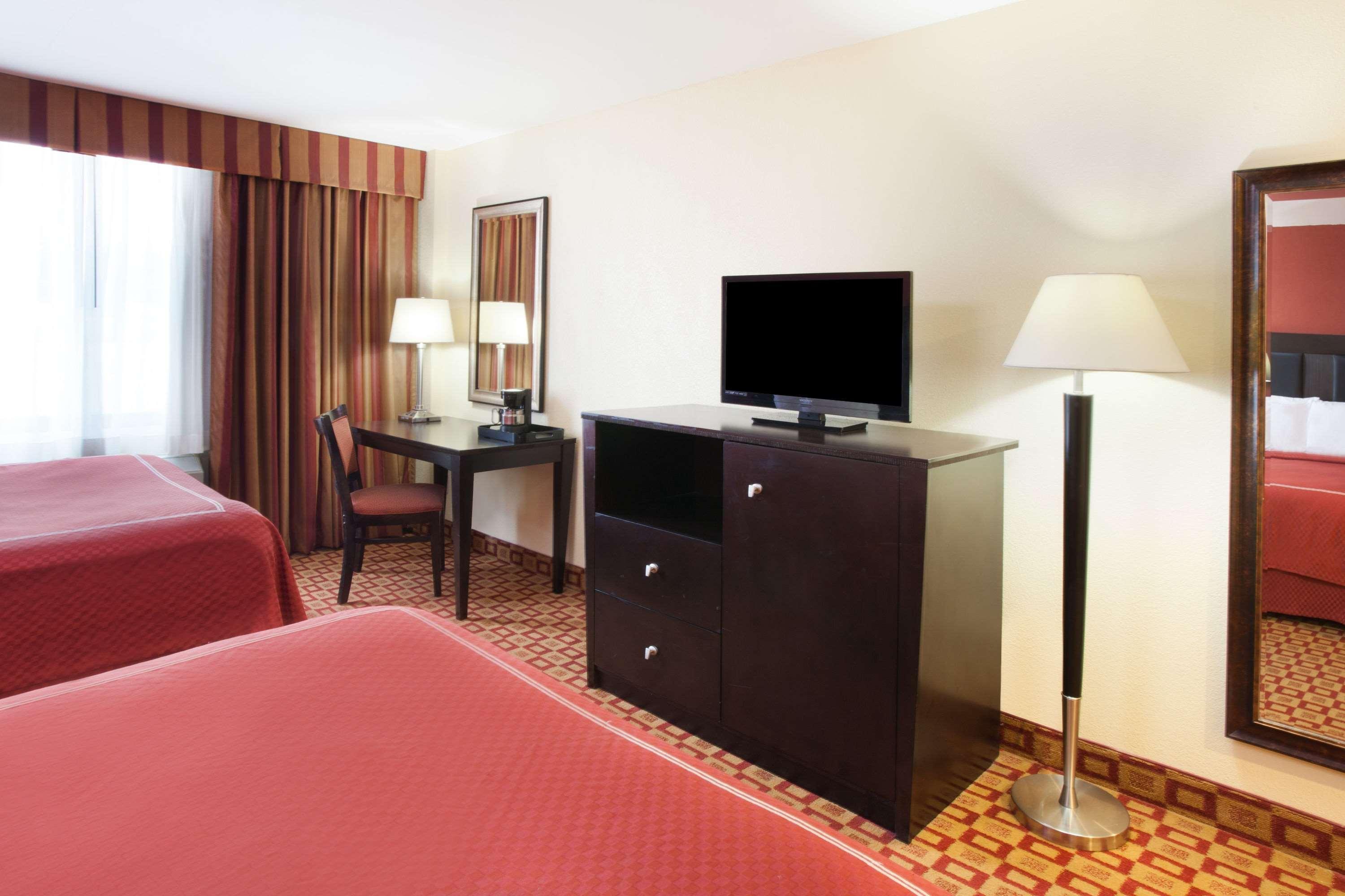 Super 8 By Wyndham Chicago Northlake O'Hare South Екстериор снимка