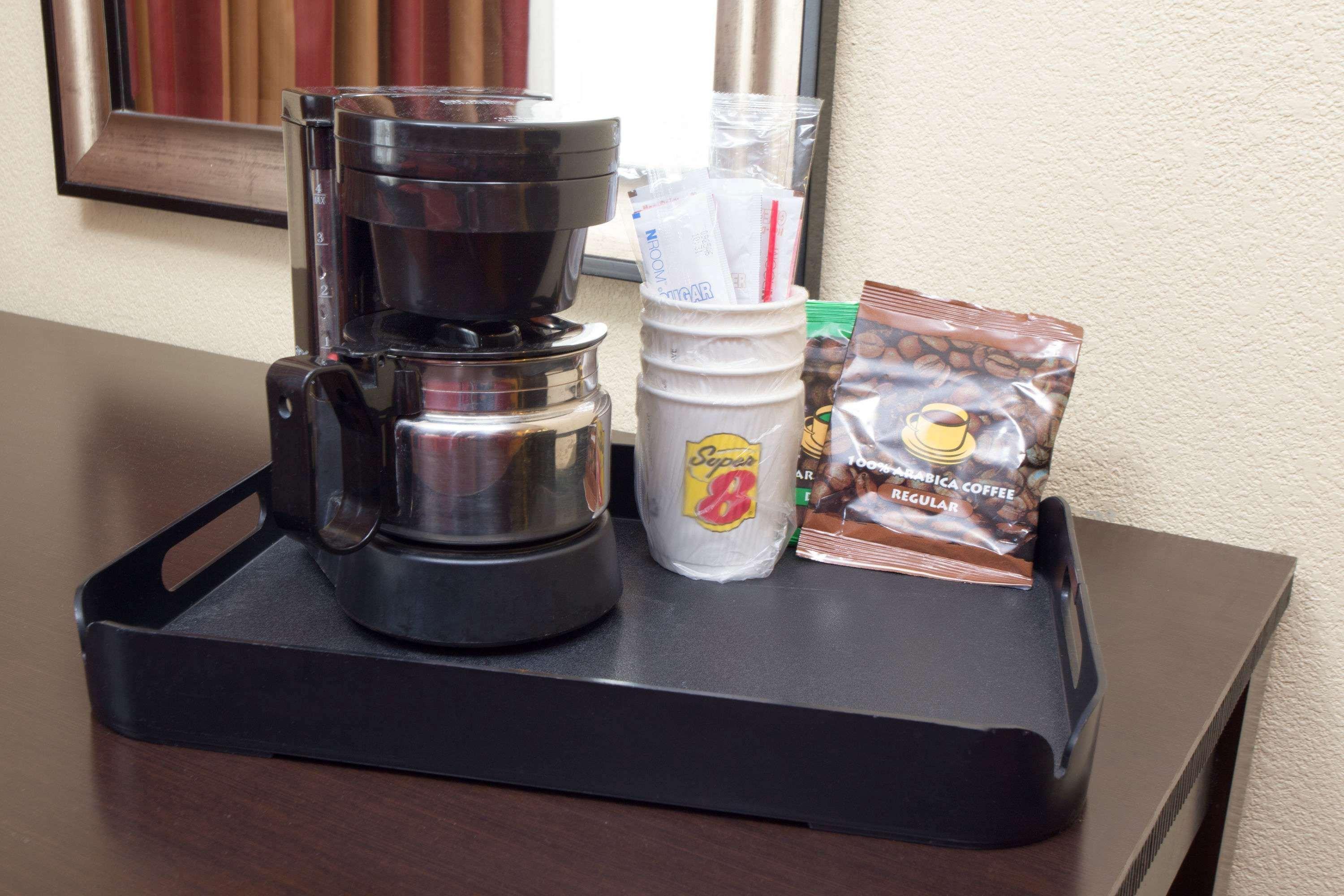 Super 8 By Wyndham Chicago Northlake O'Hare South Екстериор снимка