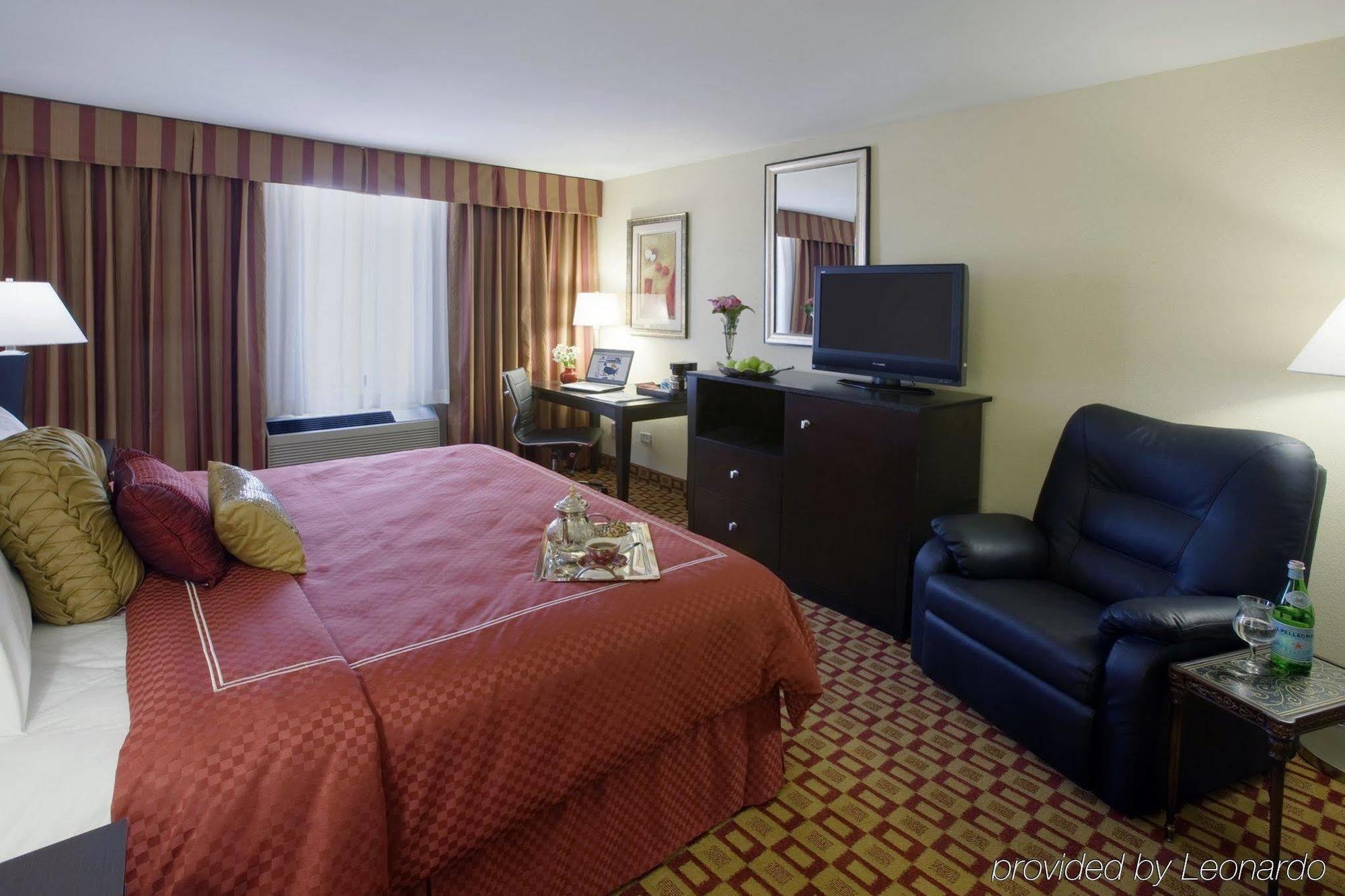 Super 8 By Wyndham Chicago Northlake O'Hare South Екстериор снимка